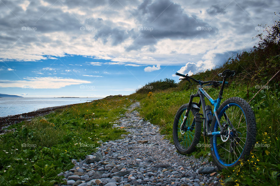 Bike trail by Atlantic ocean