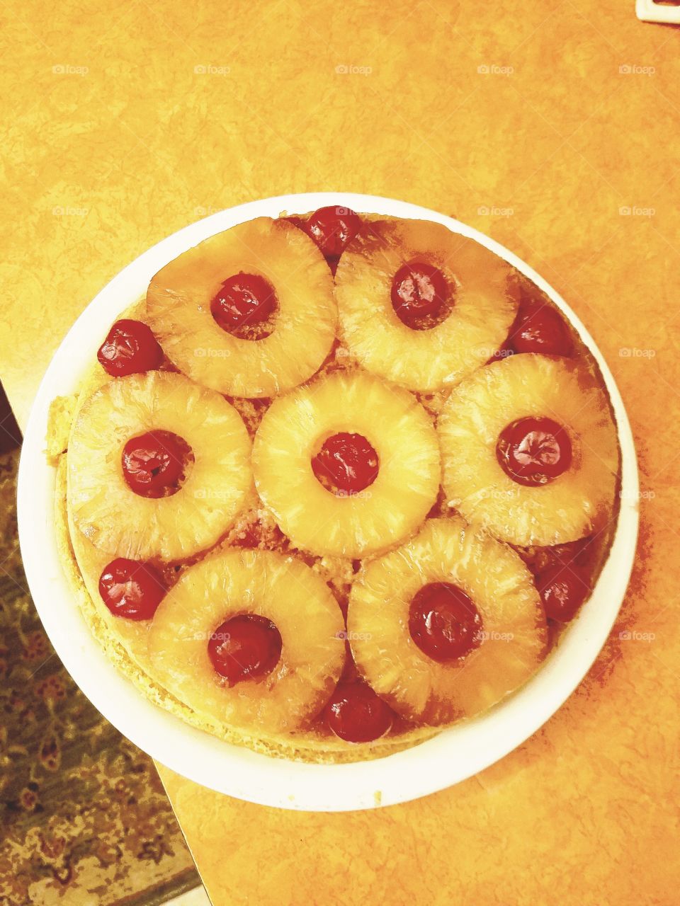 Pineapple upside down cake