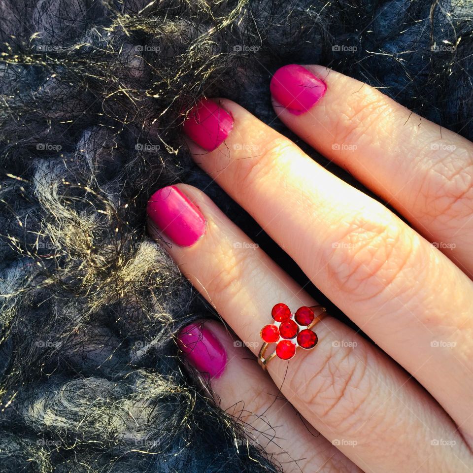 I am not very good at doing makeup or putting manicure for my self but I enjoy it