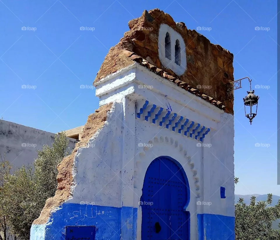 blue x white