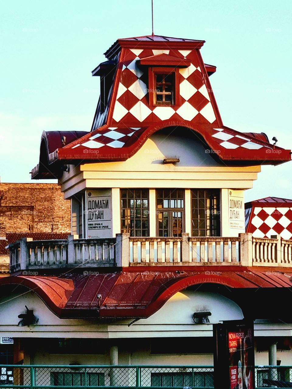 red and white ( zeleni venac market)
