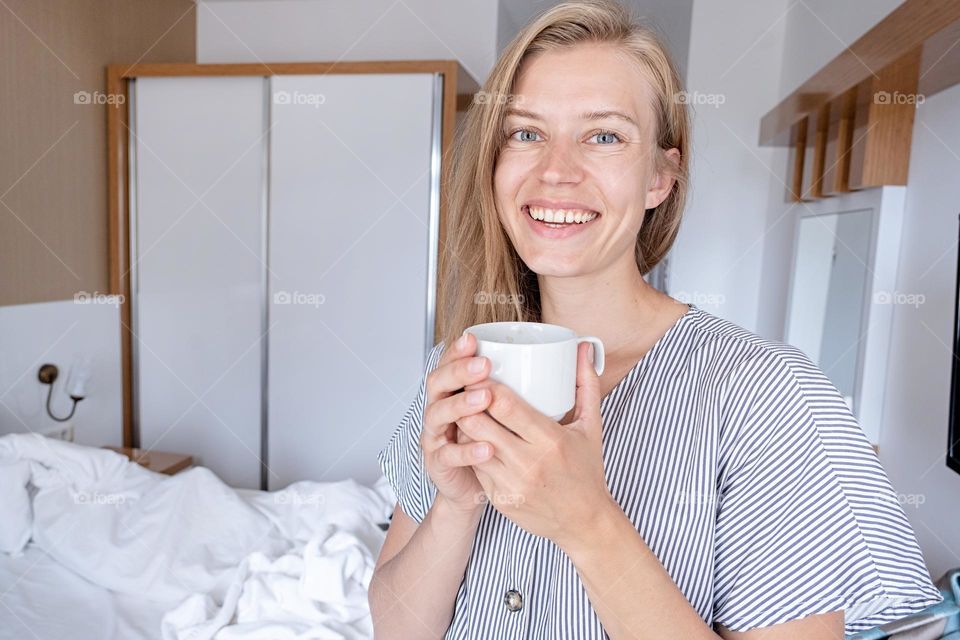 woman with natural skin