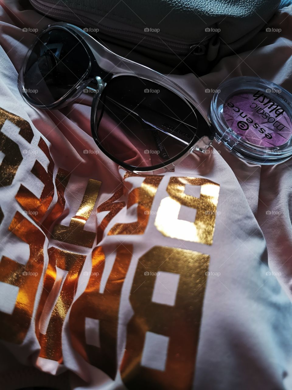 Sunglasses beach swimming packing bag summer time view