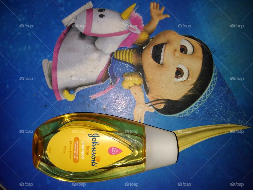 Johnson's baby shampoo
