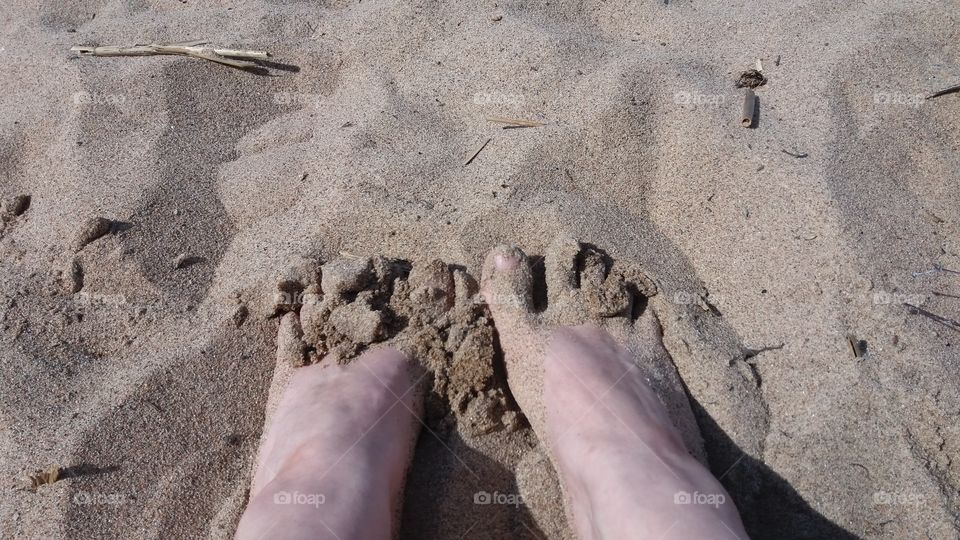 toes in sand