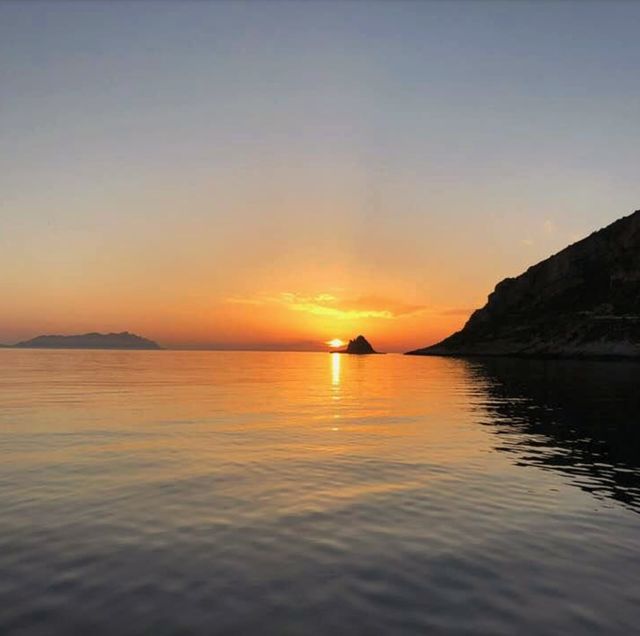 Beautiful sunset by the sea, in Levanzo. You can see Favignana on your left.