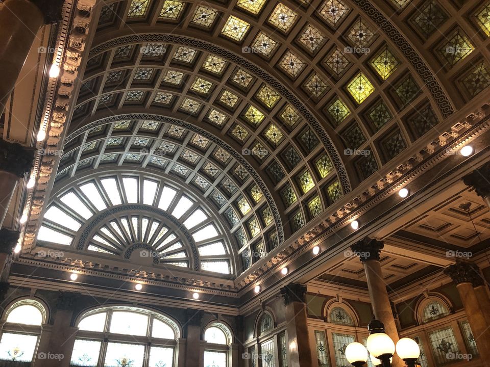 Grand Concourse Restaurant In Downtown Pittsburgh. Housed in the The Lake Erie and Pittsburgh railroad station. 
