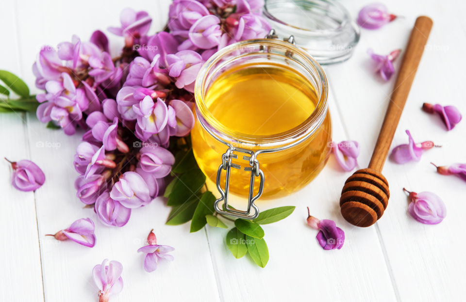 Honey and acacia flowers 