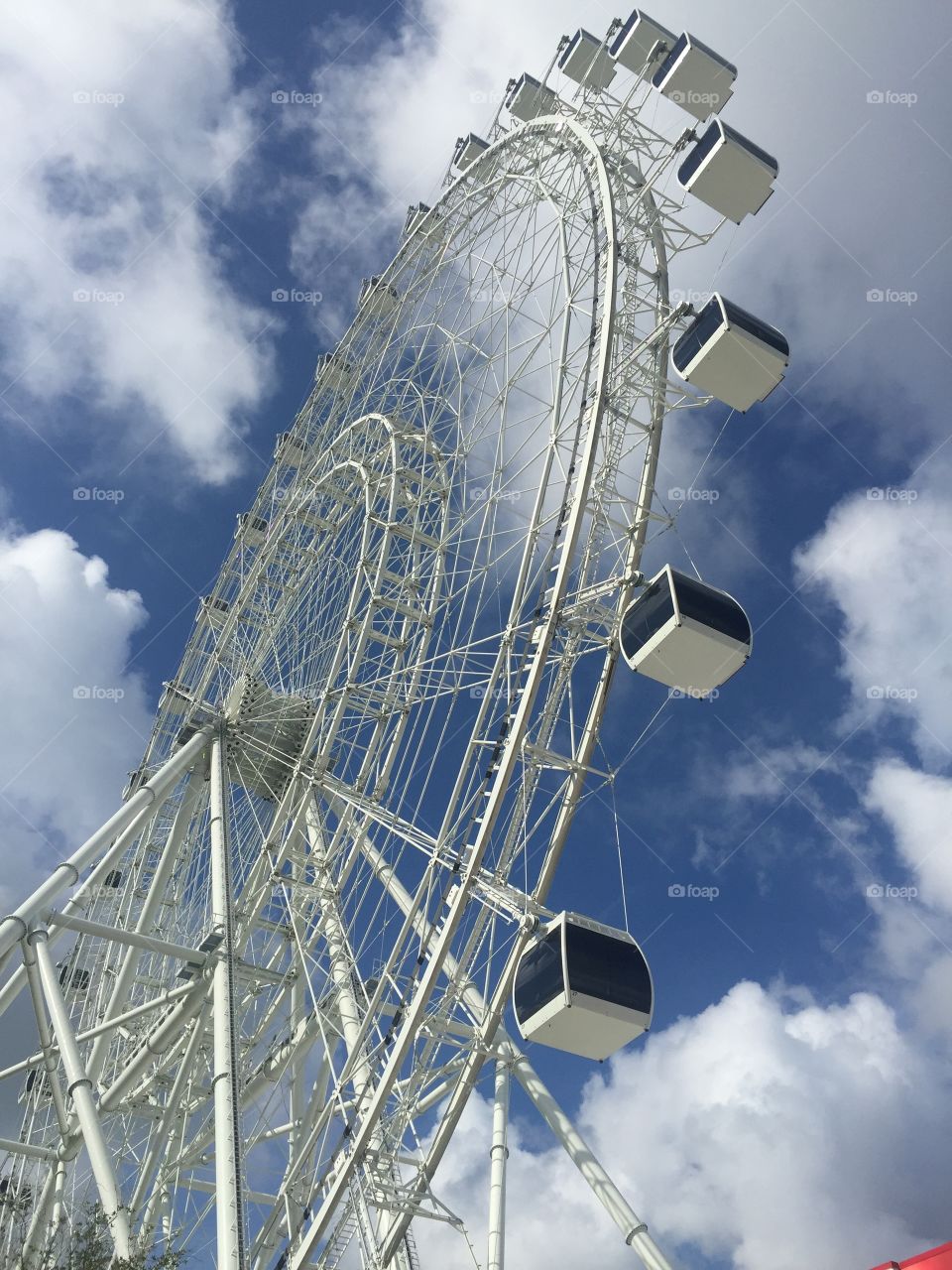 The Orlando Eye. View from the ground. 