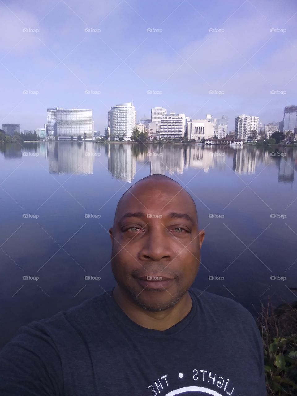 selfie time in the bay @ Lake Merritt. architecture. Water. Reflection. Blue Sky
