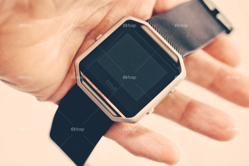 Woman With Fitbit Blaze, Fitbit Blaze Portrait, Hand Holding Fitness Tracker, Fitbit Blaze Fitness Tracker 