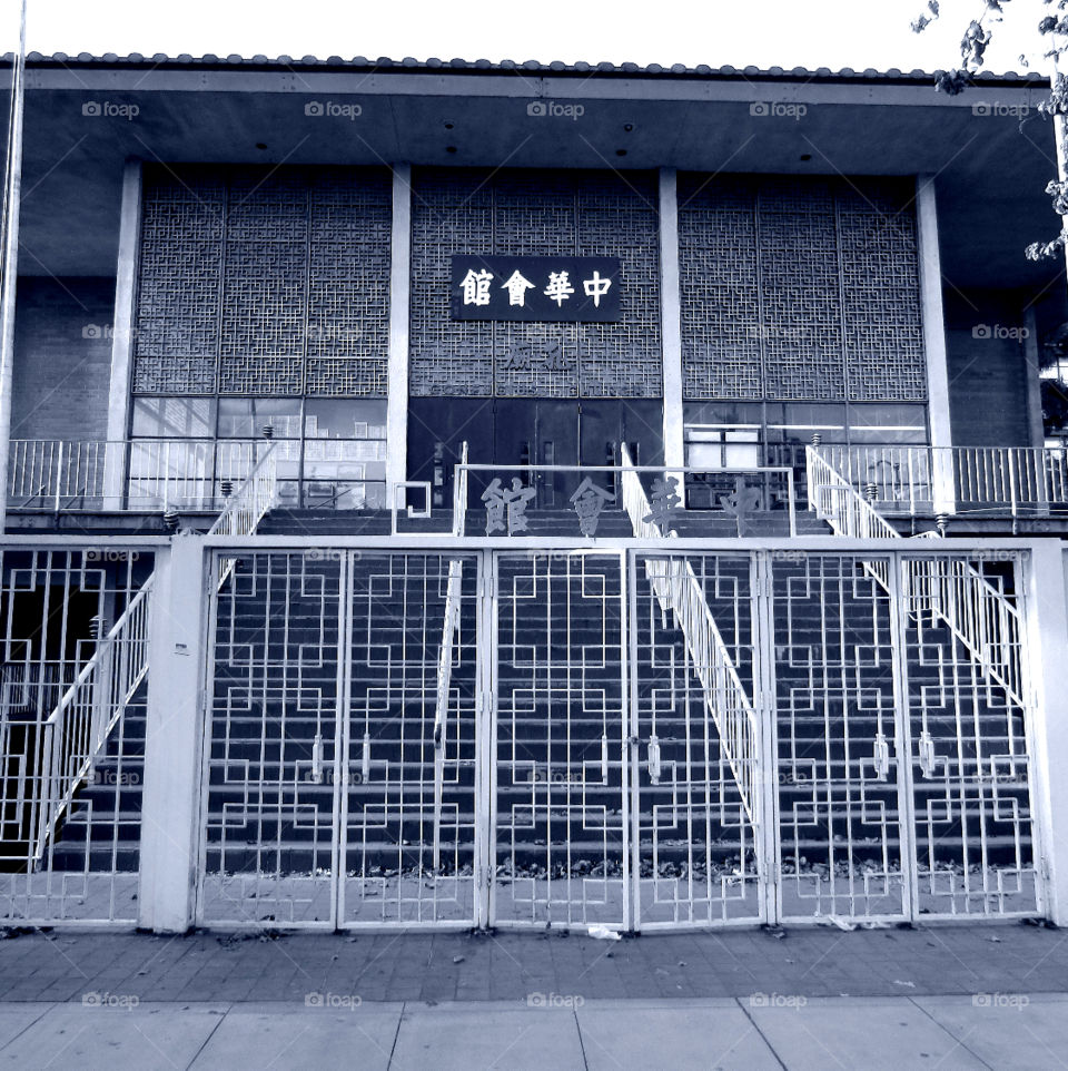 architecture/ black and white. taking photos and downtown Sacramento