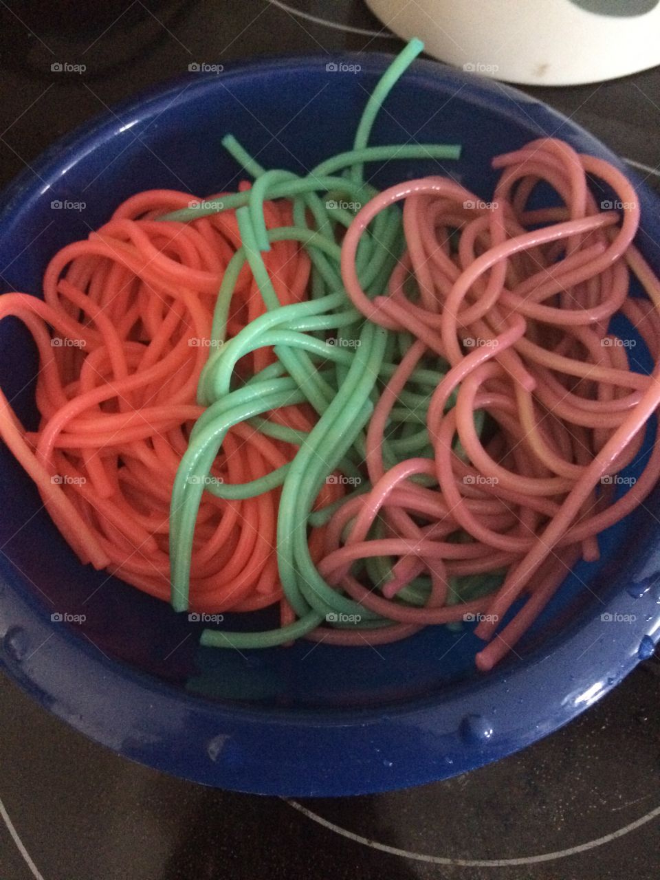 Colored spaghetti