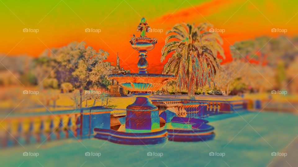 negative saturated fountain