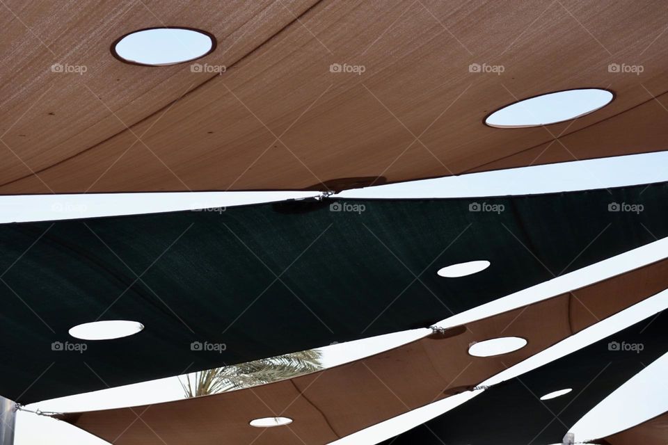 Circles on shade net