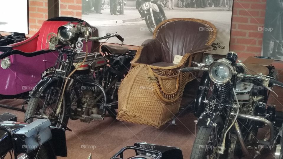 wicker side car