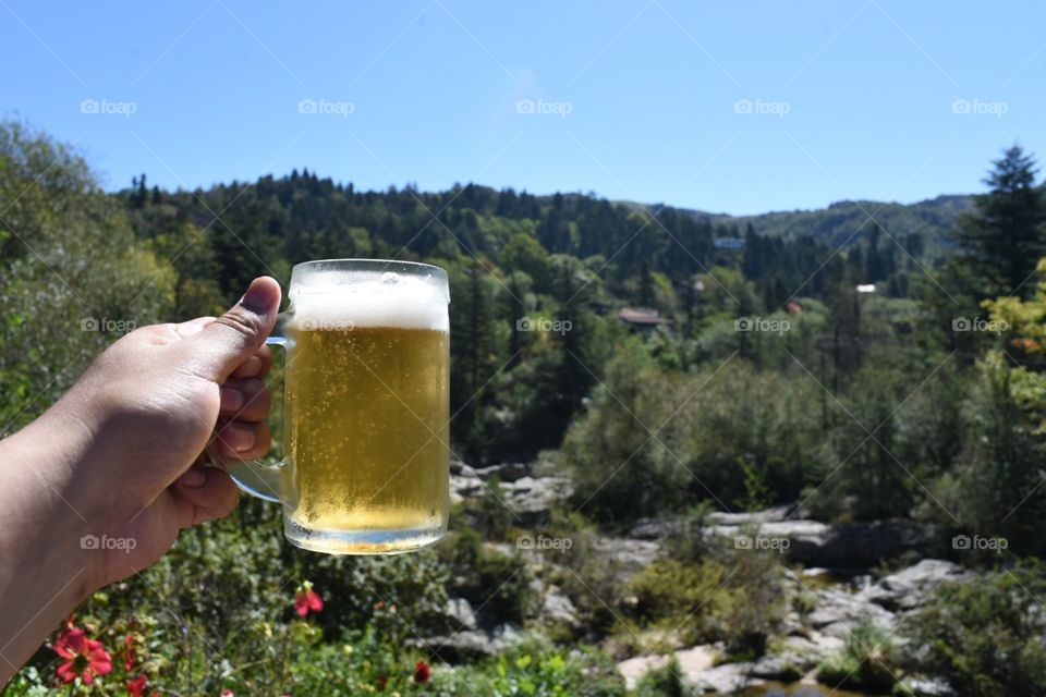 Beer and mountains/ beer / cerveza y móntañas , paisaje , cerveza, real life , vida real, disfrutar,vivir