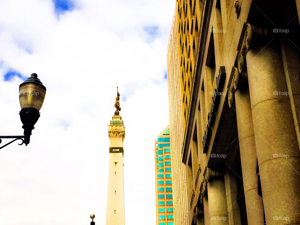 Monument on the circle 