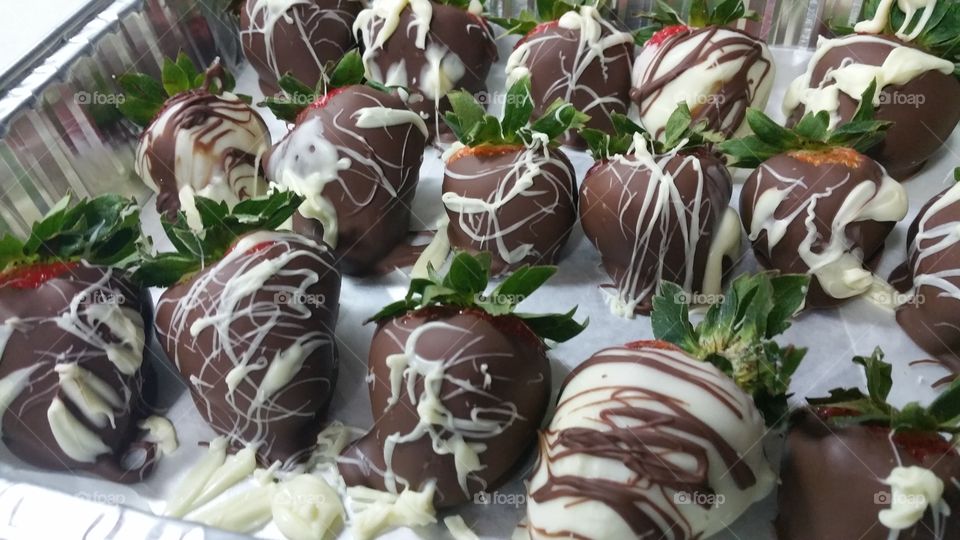 chocolate covered strawberries