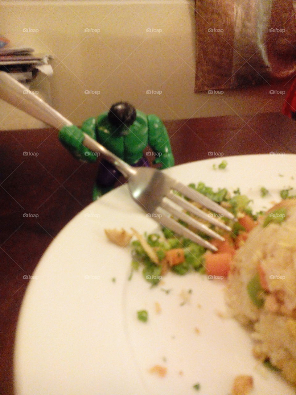 Super heroes eat vegetable too. toy Lego hulk eating