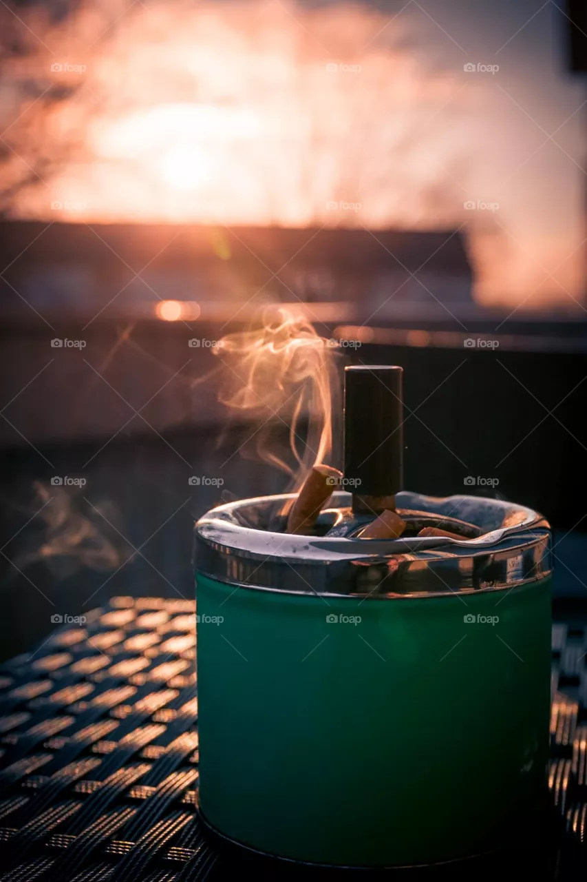 Cigarette ash ashtray