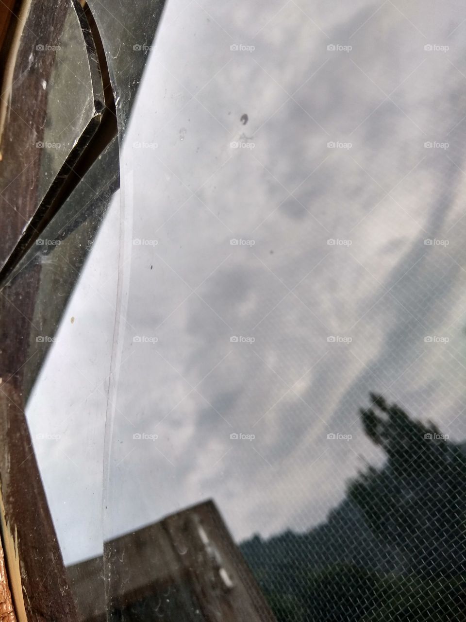 broken mirror nature image