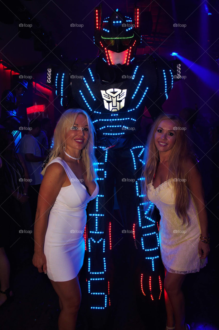 Optimus Robot Led.  #NightClub #Vidanocturna 
