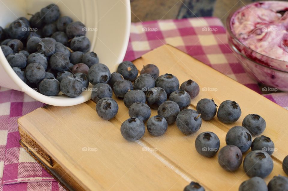 inverted bowl of blueberries