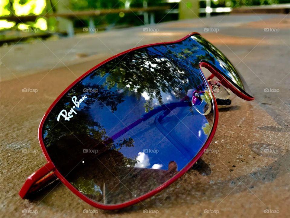 Ray ban