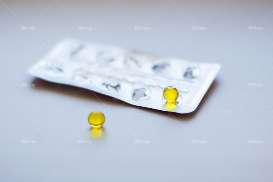 Yellow pills