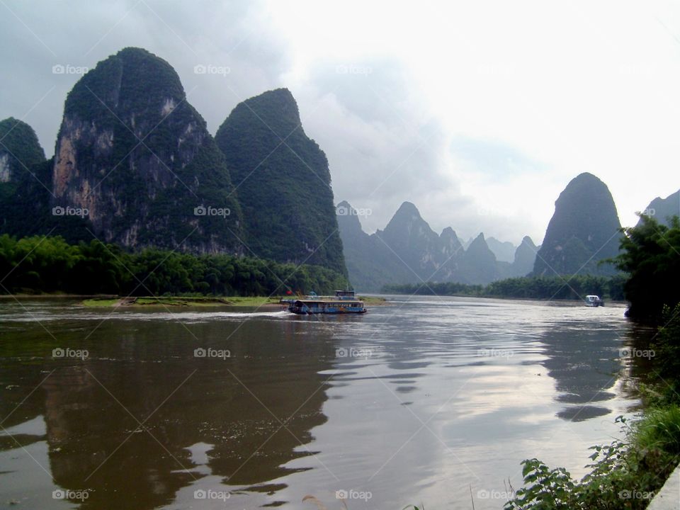 Li River Cruise in Yangshuo, China