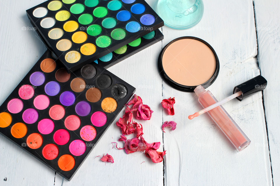 Cosmetics, makeup, ink, foundation, powder, blush, lipstick, personal care, perfume, beauty salon, female beauty, paint, palette, palette of shadows, palette for eyes, flower petals