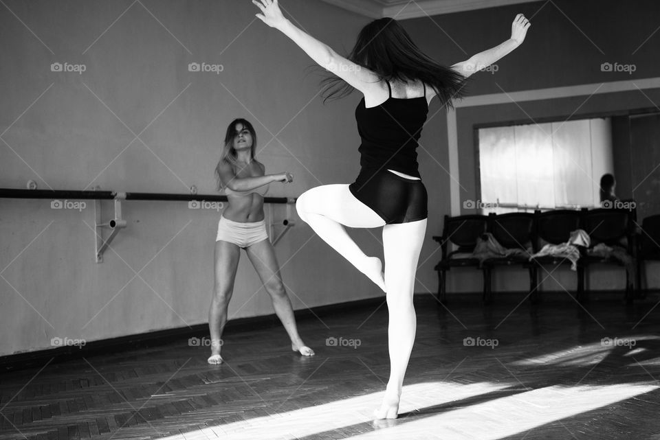 girl dancing in the studio