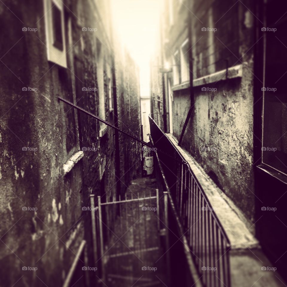 Down the back alley Bath. Wondering around Bath