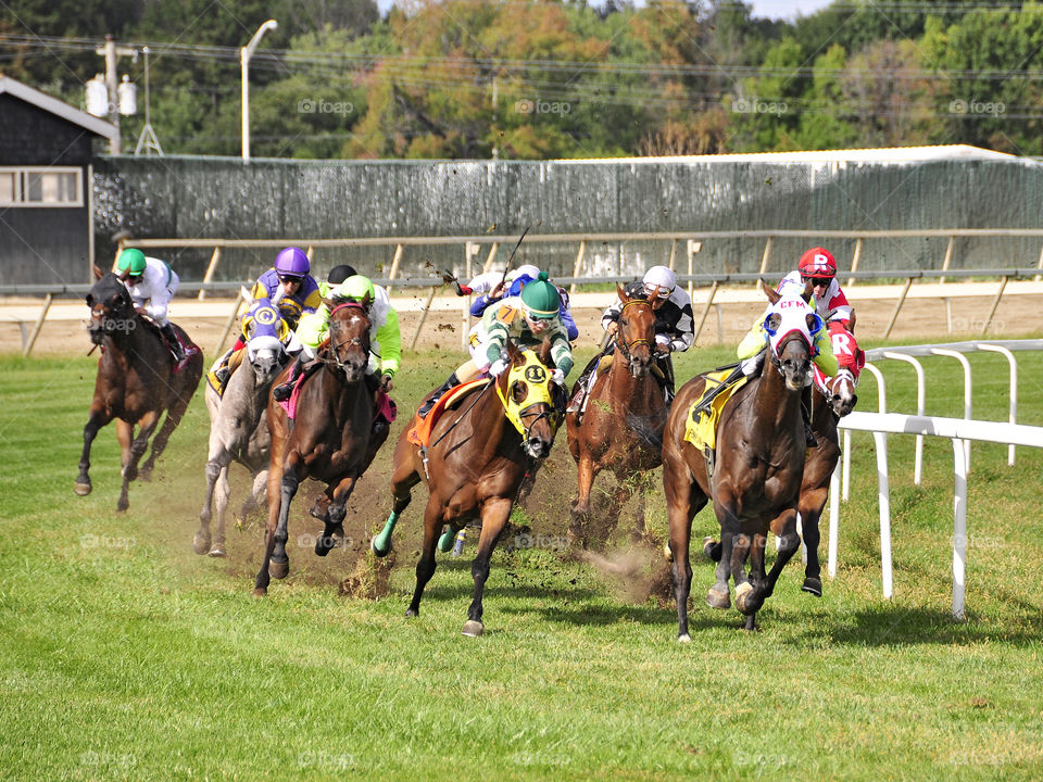 Racing by FLEETPHOTO