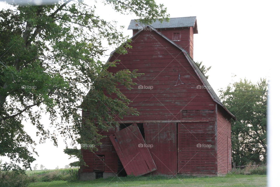 red barn broken door