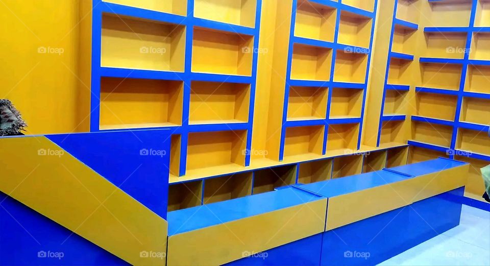 A very beautiful picture, and there is no better picture than it. There is no better picture of green herbs and colorful, red and white roses than it. Glory be to God, the natural and picturesque view, and there is no more