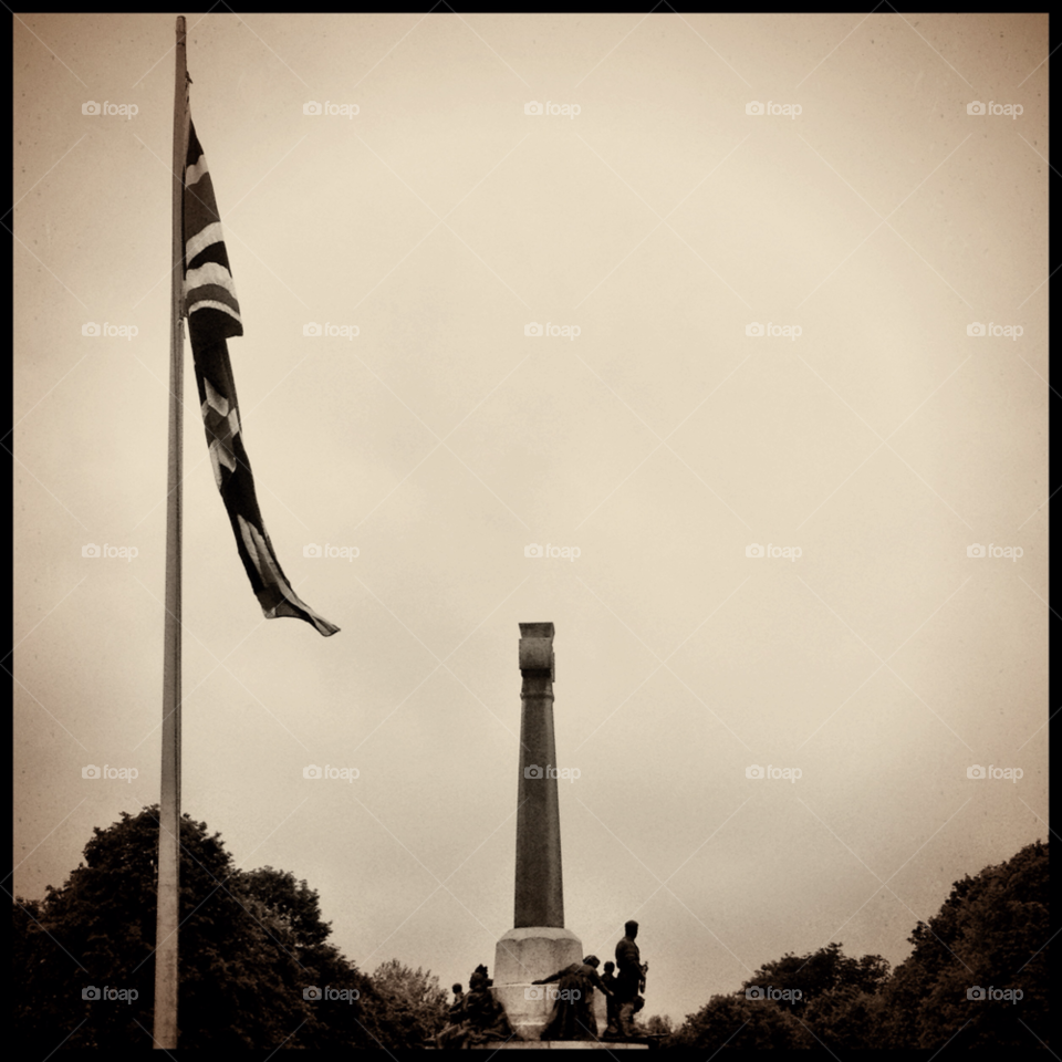 memorial flag war memorial bronze statues by jbrinkler