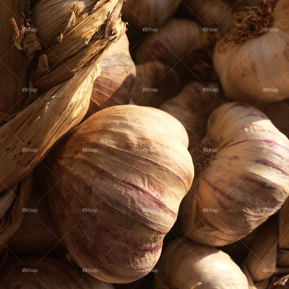 Close-up of a garlic bulbs