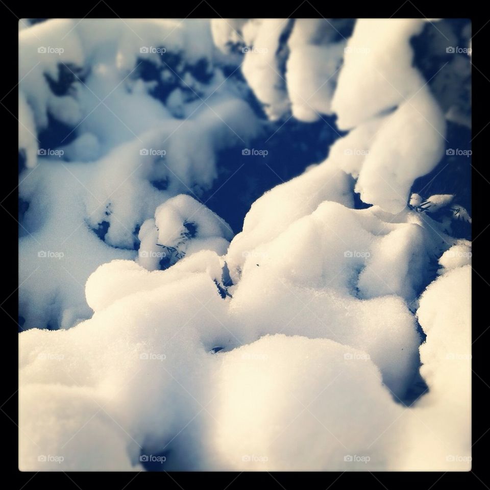 Snow indents