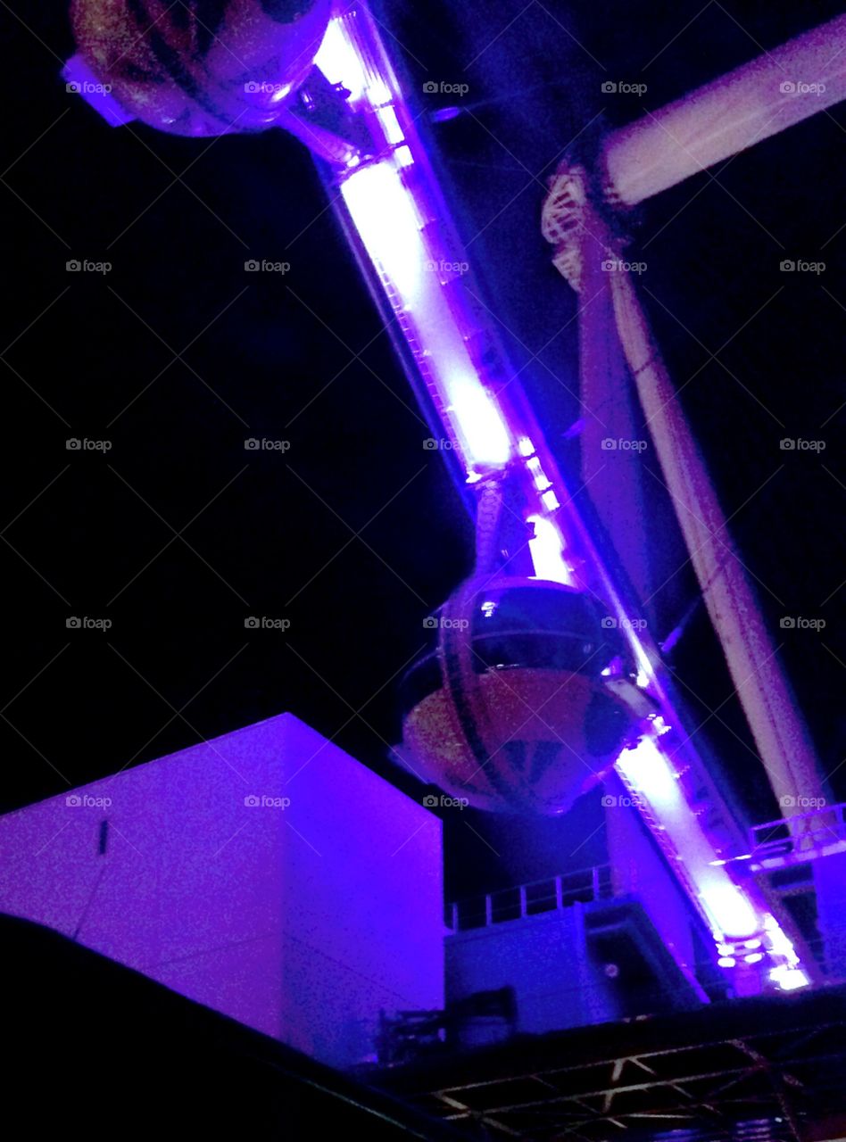 Biggest Purple Observation Wheel 

Published by:
HappyBrownMonkey 