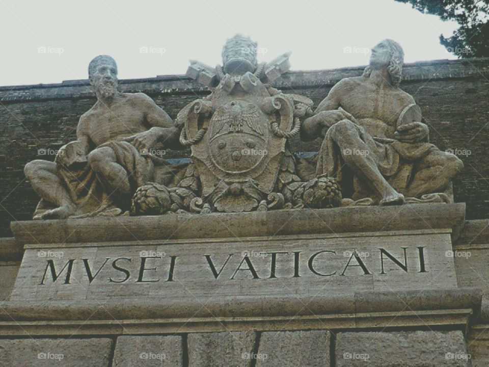 Vatican Museum. Entrance statuary