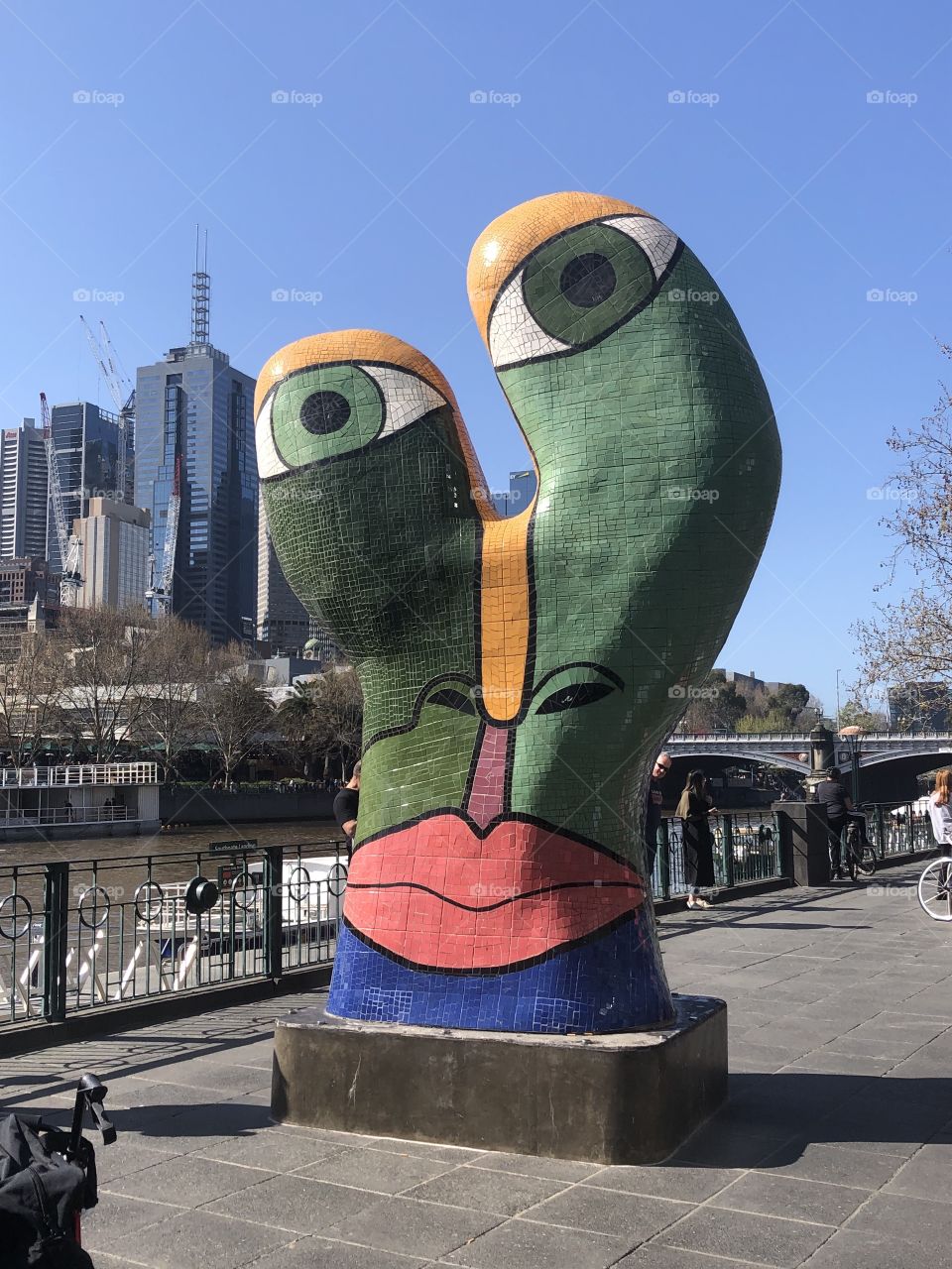 Melbourne CBD sculpture 