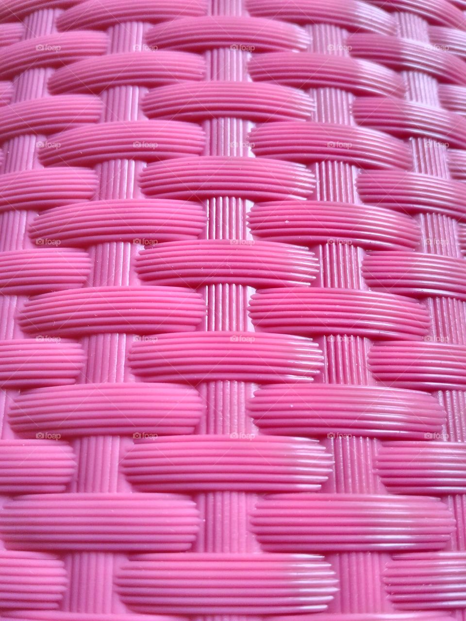 Crisscross of plastic basket