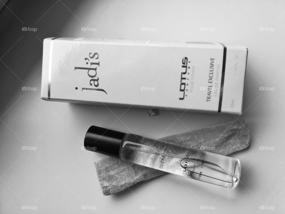 Духі косметика аромати