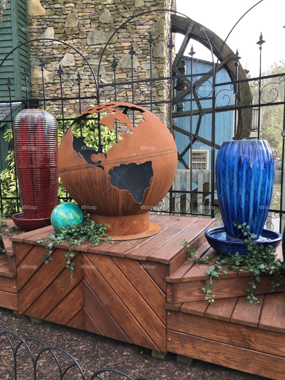 Art pottery fountain