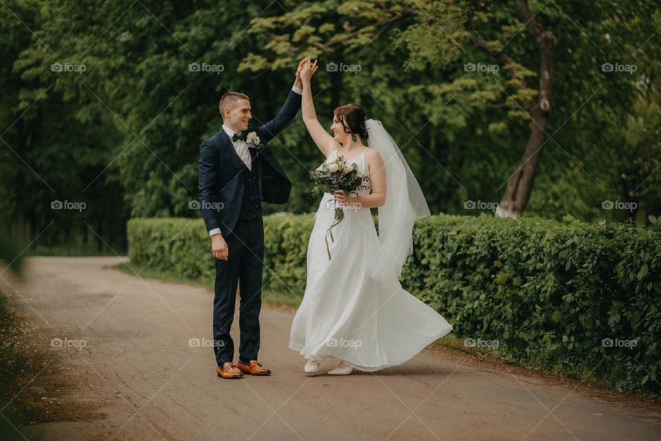 An unusual frame from a wedding photo session