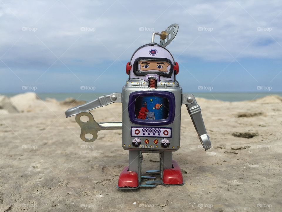 Retro tin toy robot