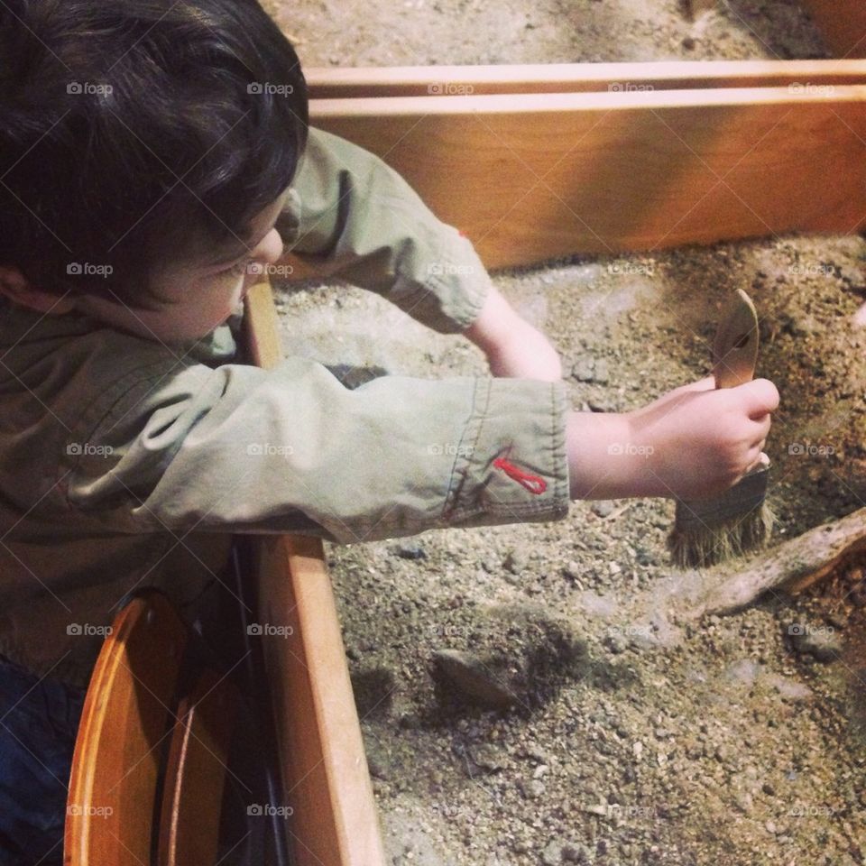 Little archeologist 