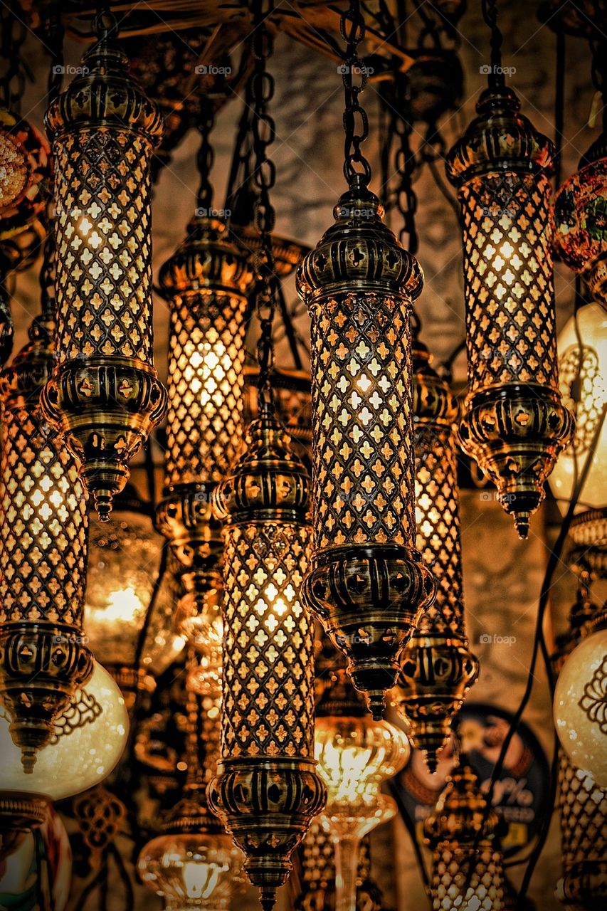 Illuminated hanging lights